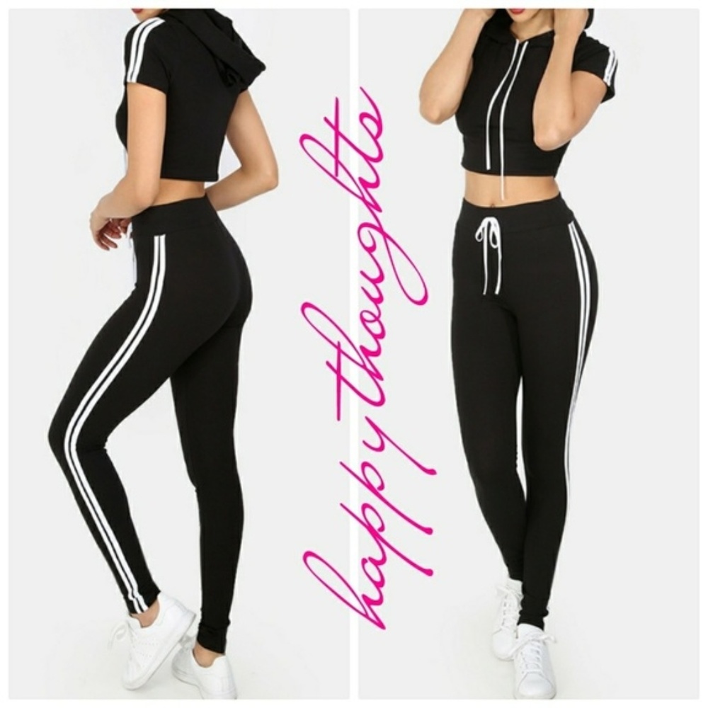 Black & White 2 Piece Set
